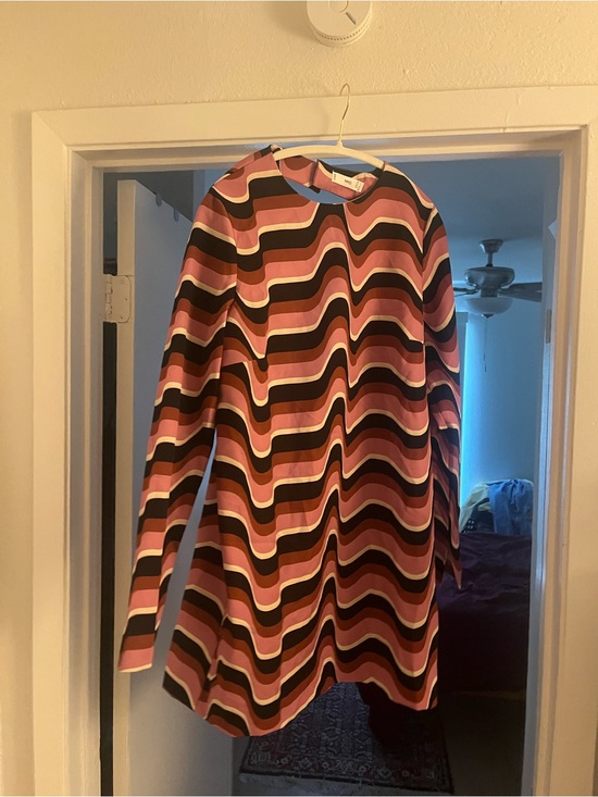 Mng Collection Dresses & Skirts - Striped Wave Pattern Long Sleeve Dress, Low Back - Pink, Black, Brown US 10